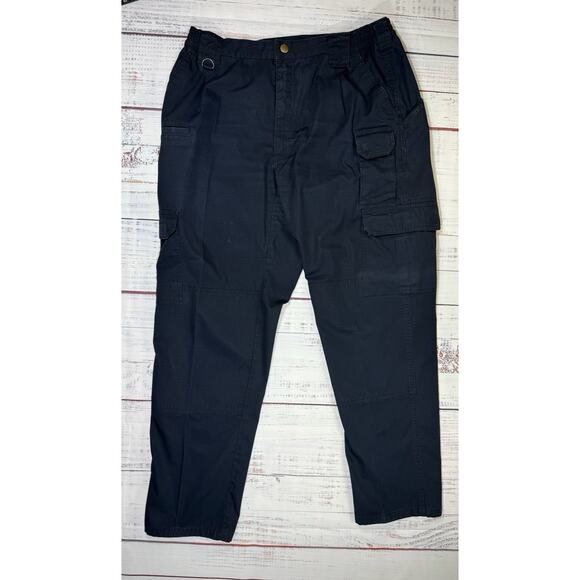 511 Tactical Pants Cargo Men’s Size 32 X 29 Black Utility Slight Imperfections - Picture 1 of 9
